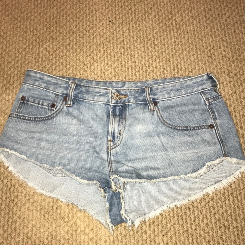 BDG Low-Rise Denim Shorts